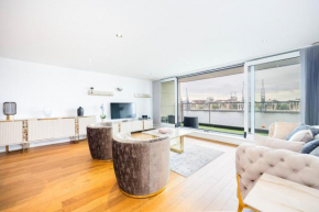 Amazing Dock View - Superior 2 Bed 2 Bath Flat at ExCeL, London